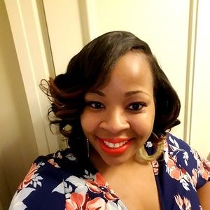 Meet your Posher, April